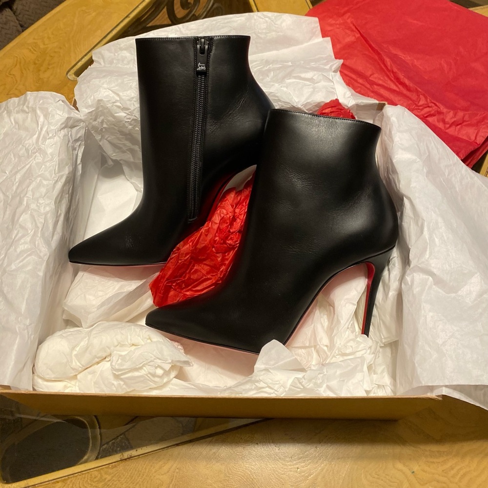 Christian Louboutin 
100mm So Kate Calfskin Booties - Picture 7 of 9